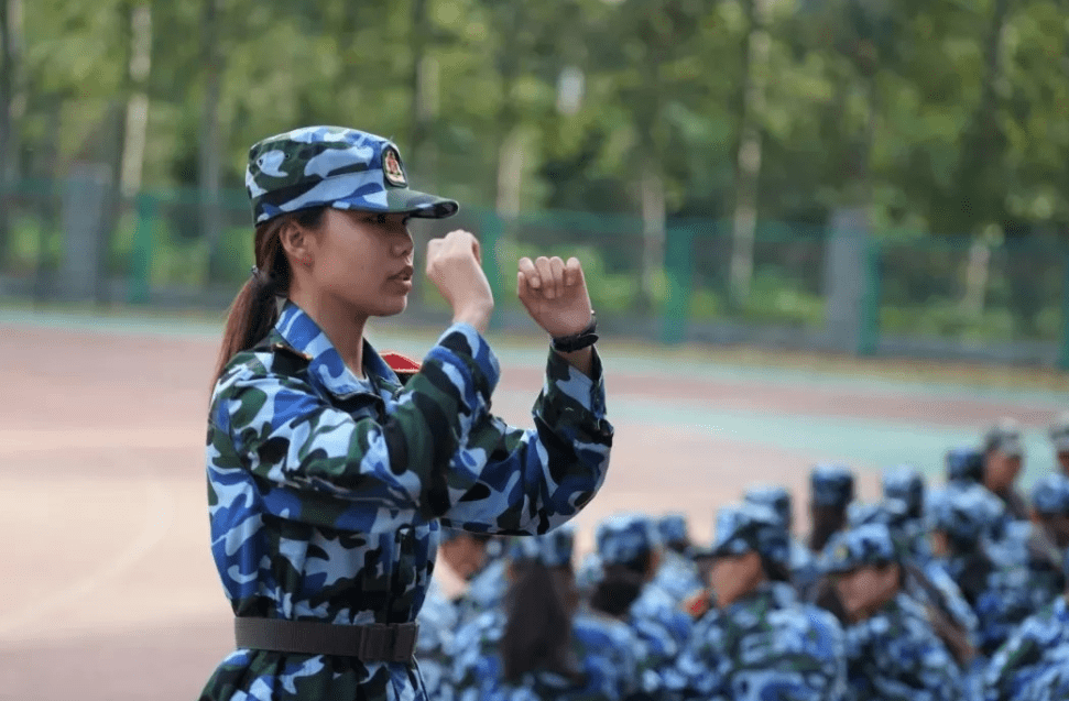 2021全国大学军训时间表传出AG旗舰厅最长将近一个月部分大学不用军训(图1)