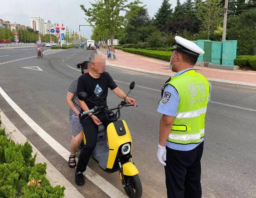 莱西有人骑电动车在北京路逆行!曝光!