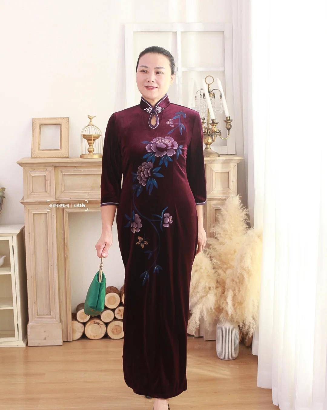 设计|适合穿旗袍的中年女人，身材符合这3个“特征”！瘦真的不在其中