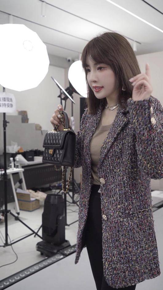 独立|辛选主播大美遥首播+ZMOR品牌首发，销售额超2300万