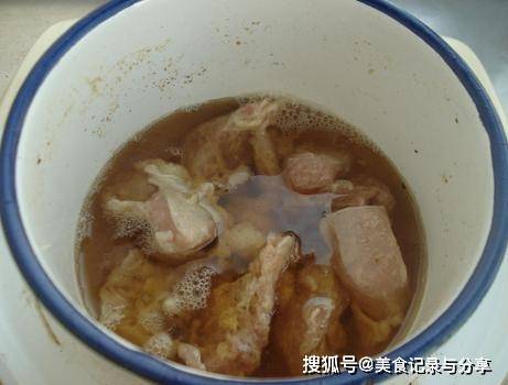 食材|喜欢干锅的吃货有口福了，在家自制干锅鸡，料足成本低，超过瘾