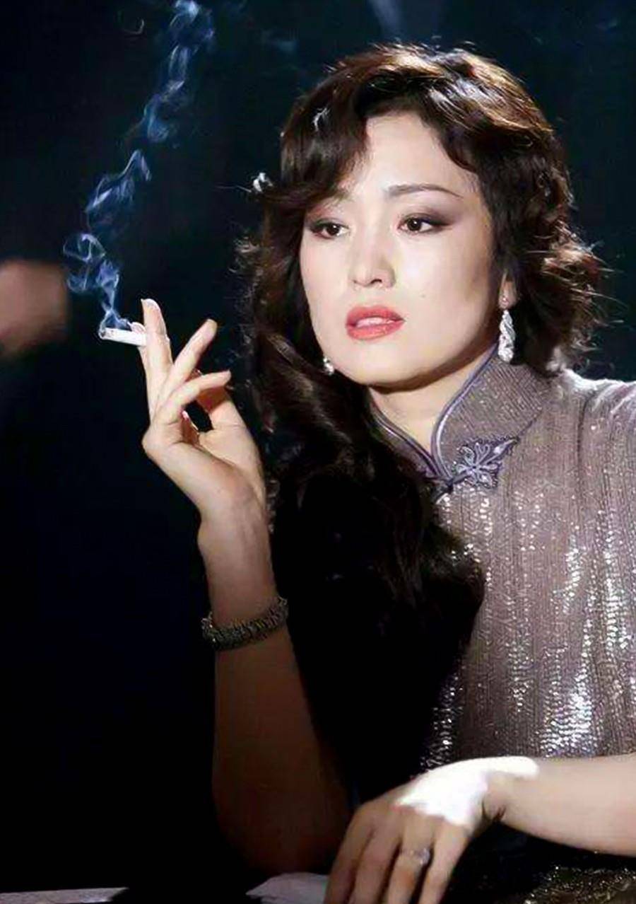身材|适合穿旗袍的女人，身材符合这5个“特征”，瘦真的不在其中