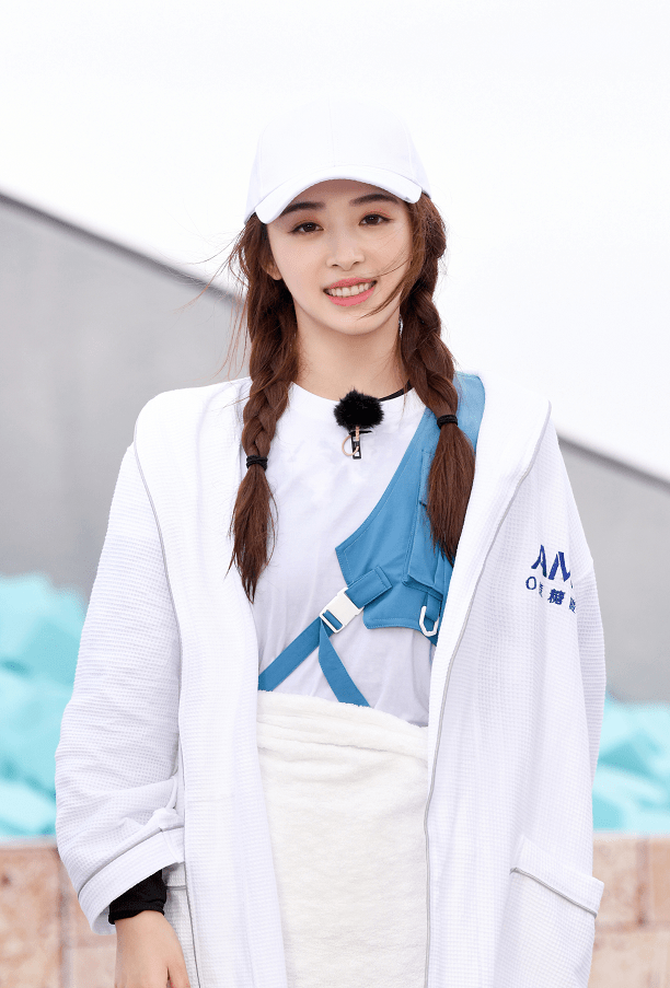 张含韵|张含韵的清纯一般人抵挡不了，就算已经30多岁，仍然“酸酸甜甜”