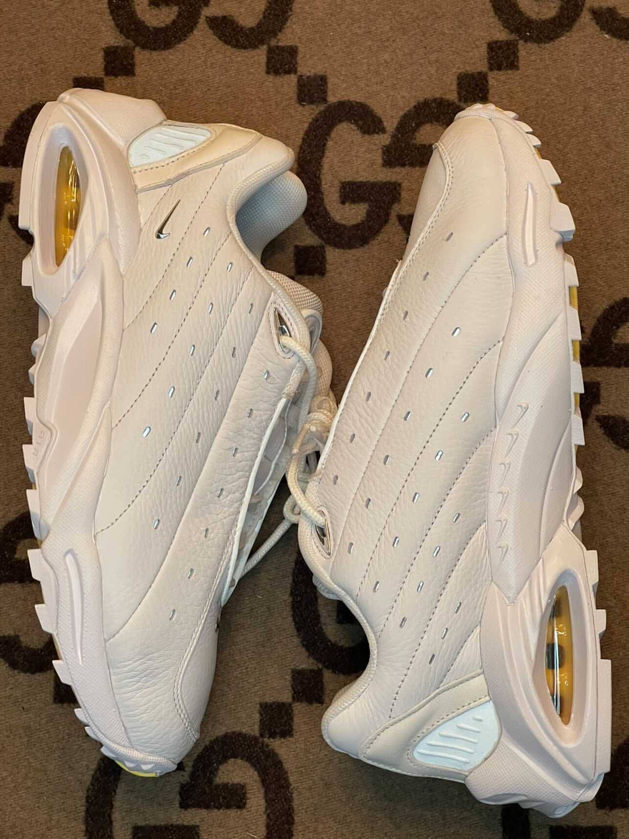 消息资讯|Drake x Nike 神秘新鞋终于曝光！复古小白鞋你喜欢吗？