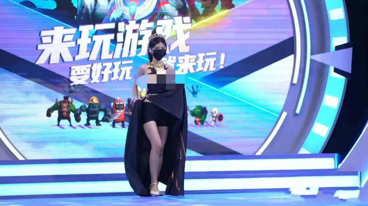 事情|狗头萝莉现身CJ现场，疑似“漏点”引发热议，本人称：虚假消息