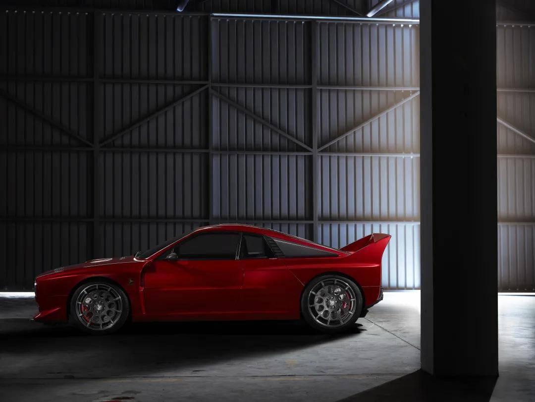 复刻经典车 用当今最新技术制造出比原版性能更强的蓝旗亚037 乐惠车