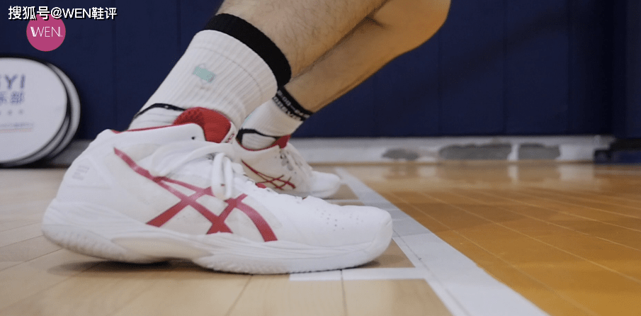 实战|除了价格找不出缺点的后卫实战鞋标杆