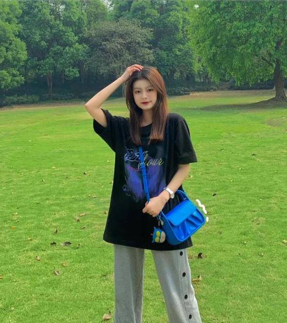 下巴|方脸适合什么发型？方脸女孩变美手册，发型妆容都能够修饰
