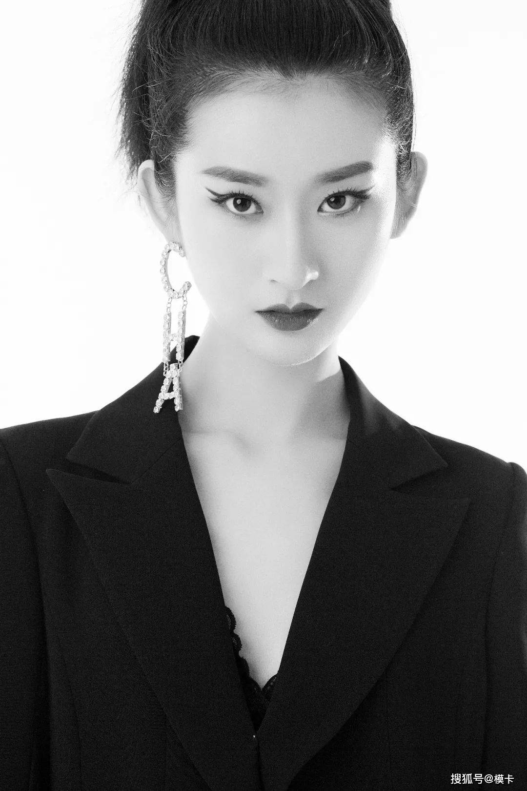 因为|刘传传:21岁,身高172cm,随性自由,自信乐观