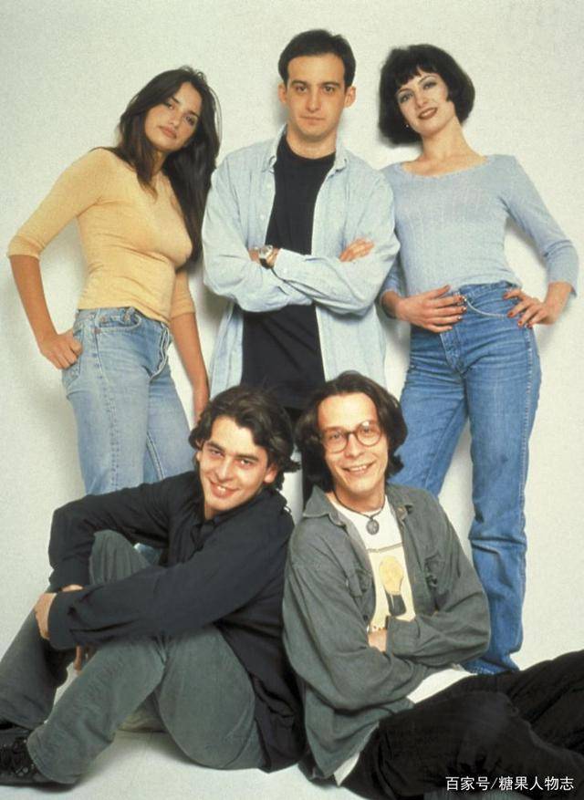 哈维尔·巴登|阿汤哥和麦康纳都曾拜倒在她裙下，老公是西班牙男神，如今怎样了？