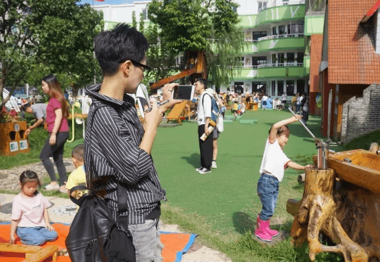 进行|网友建议应当关停私立幼儿园，教育部给出准确回复，家长拍手称快