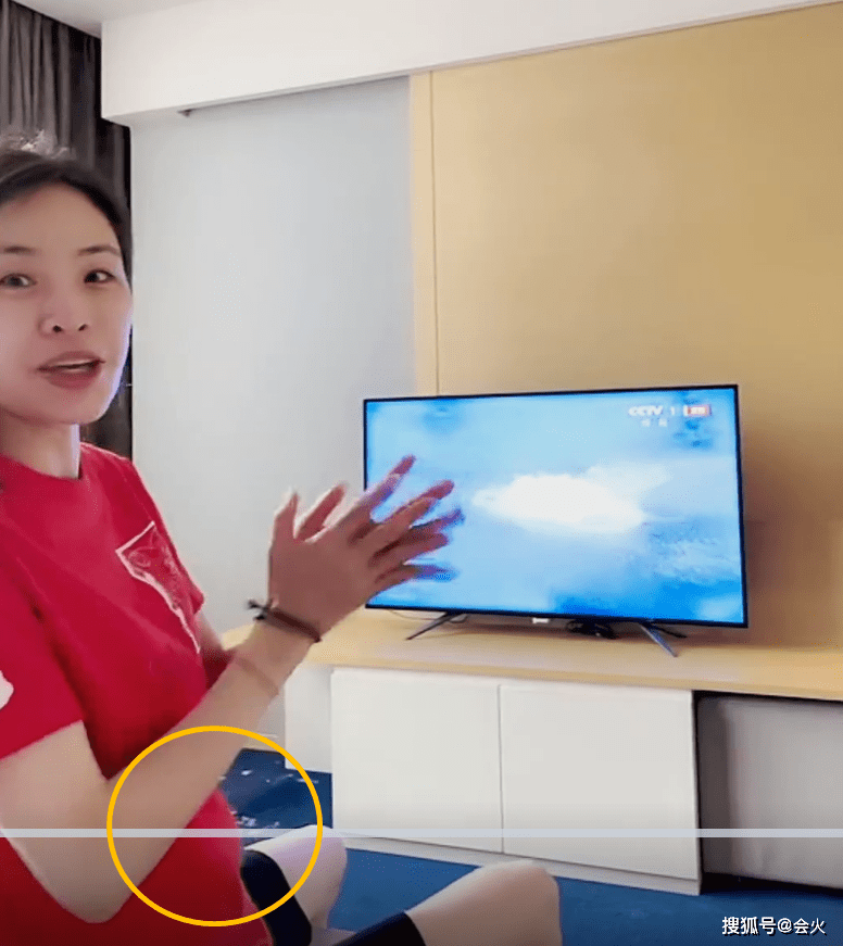 跳水|奥运冠军吴敏霞官宣二胎！疑怀胎超4个月，挺孕肚看比赛激动尖叫