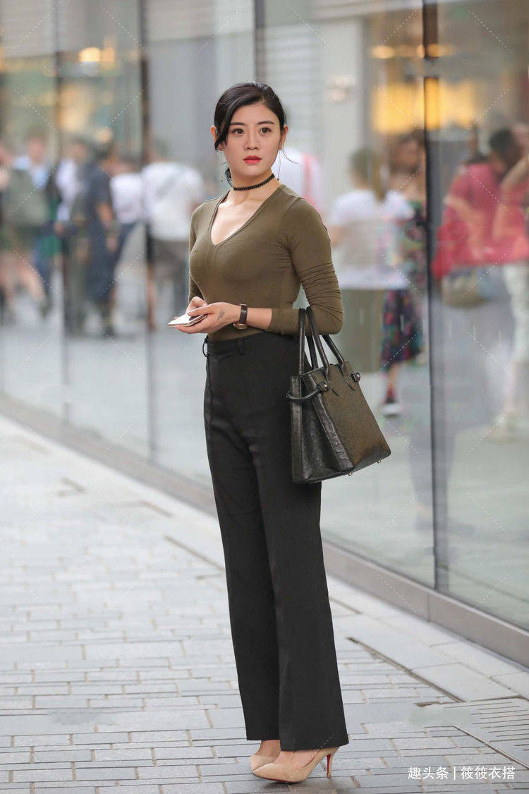 高跟鞋|修身职业装，大气干练，散发出强大气场