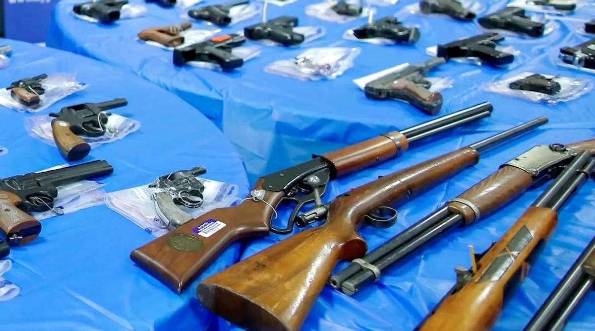 原创美国军火巨头被起诉每年50万支枪遭非法走私赚来的钱上沾着血