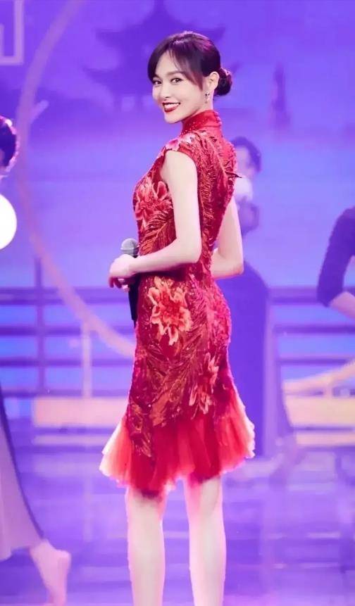 身材|60岁的陈冲不服老 穿印花旗袍走中国风“过山车”身材不简单