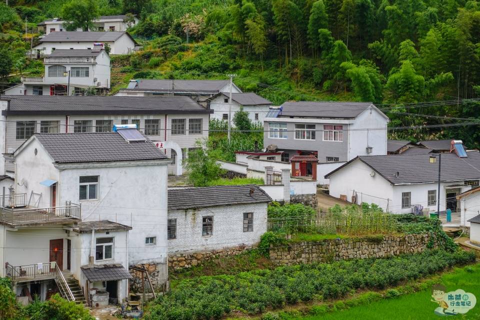 霍山|因“送驾”得名的古村，有网红天空之境，还有清凉消暑的大汉漂流