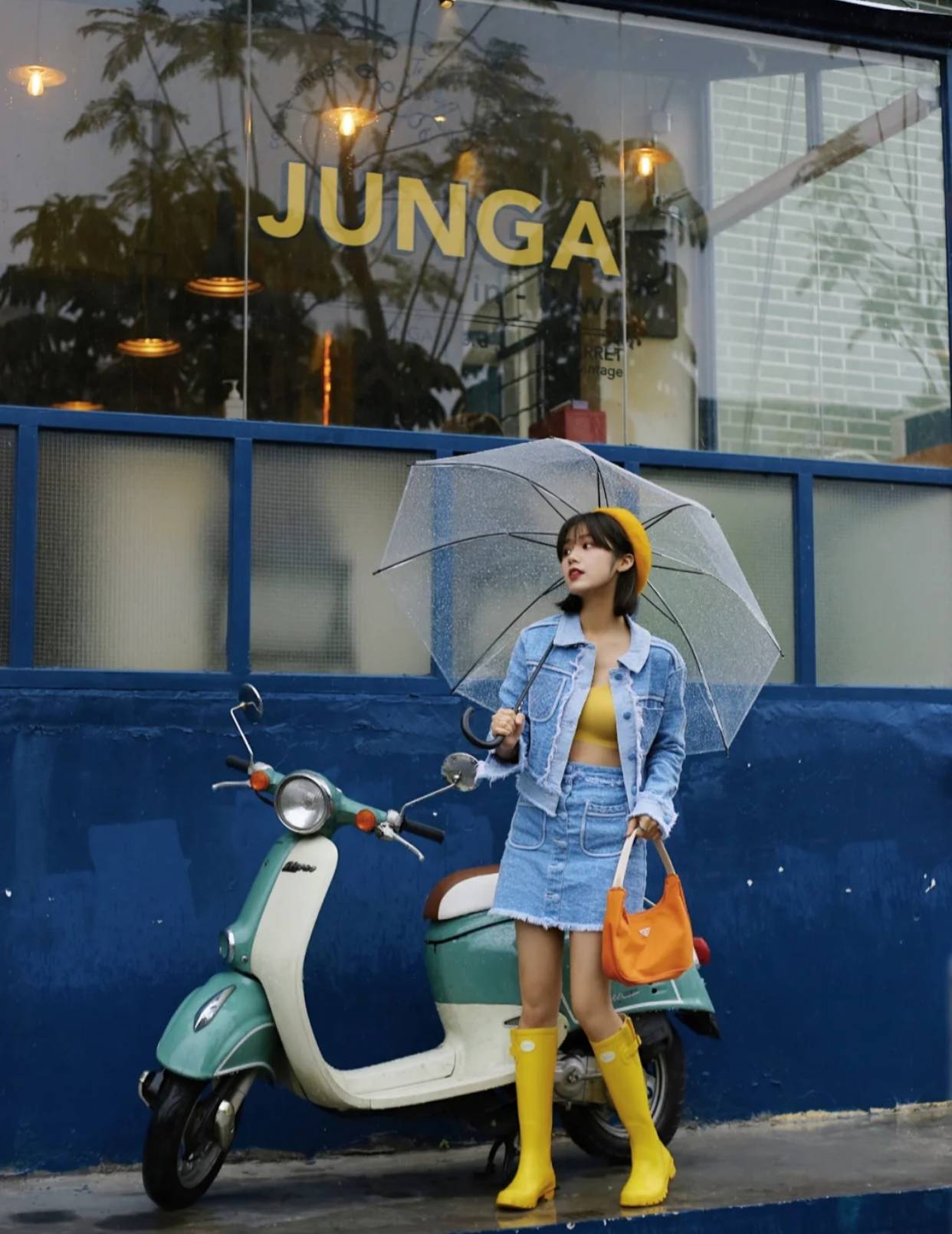 显得|这身搭配，夏季时髦女孩必备！舒适得体，即便下雨天也不尴尬