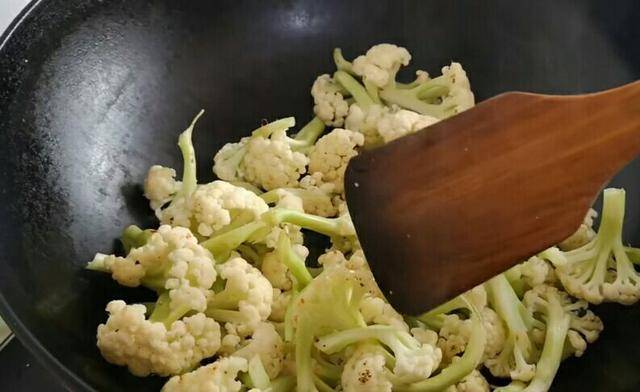 做法|学会这道花菜新做法,保证人人都会爱上它,简单又美味