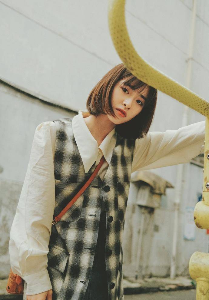 感觉|沈月的日系穿搭，少女感十足，娇小个子女生看过来