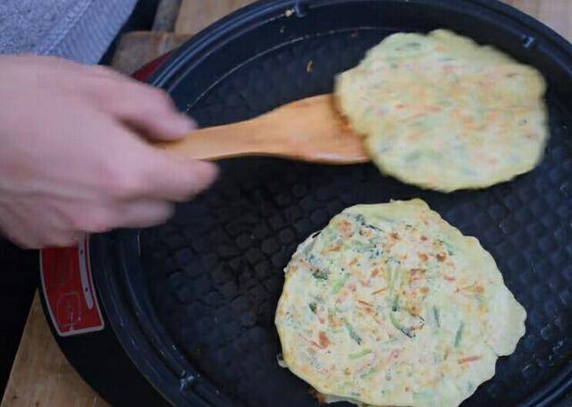 蔬菜|一分钟学会美味的蔬菜早餐饼，吃一次就深深爱上它