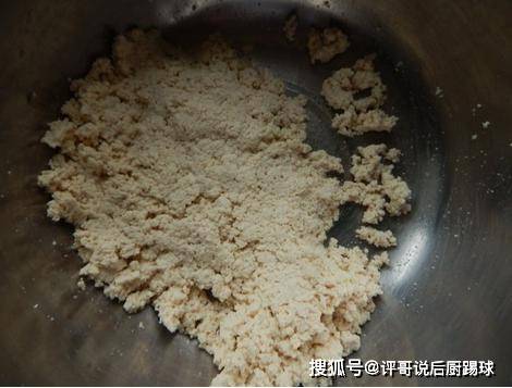 长条|1块豆腐1碗面粉,教你做小零食,豆腐也能金黄酥脆,全家抢着吃