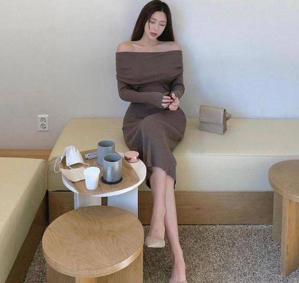 女神|韩国43岁国民女神，拥有九头身完美身材，坚持运动成就了她