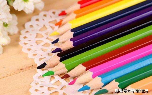 胶体|你上课“偷吃”过吗？这4种零食，上课吃也不怕会被老师发现