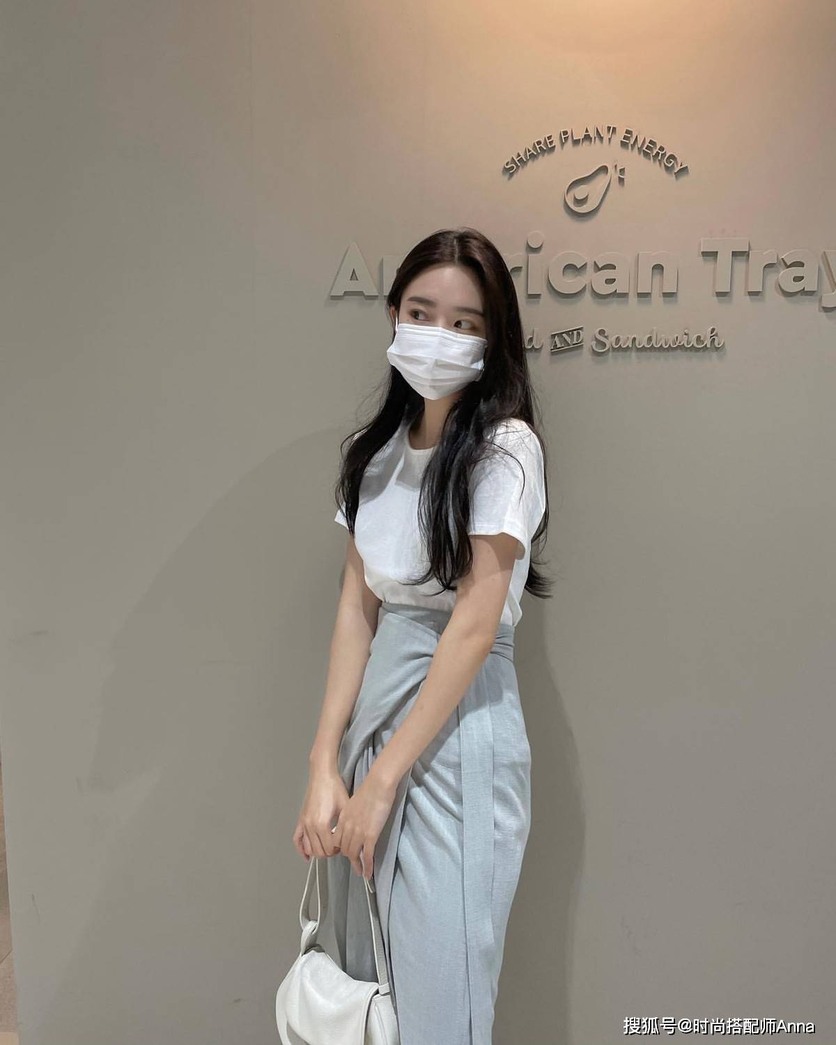 新鲜感|越是简约的基础款,越能穿出心动不已的新鲜感,时髦还吸睛