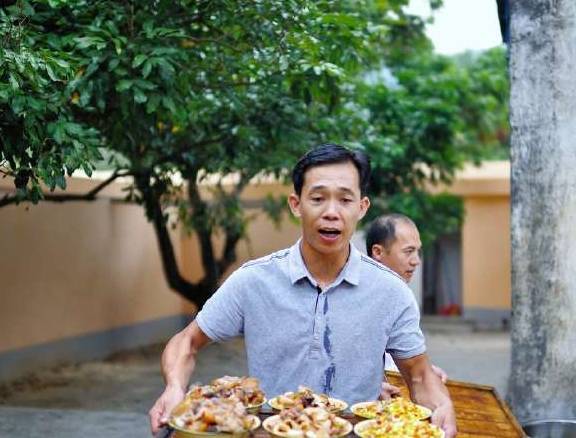 因为|为啥农村吃宴席喝啤酒的人越来越少？看完了想祝祖国万岁