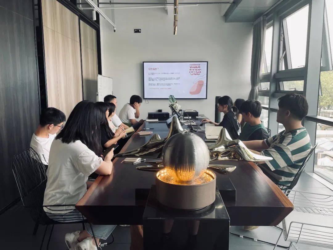 成长|LK朗威 | 设计基础研究 周会:个性化的时代·情感化设计