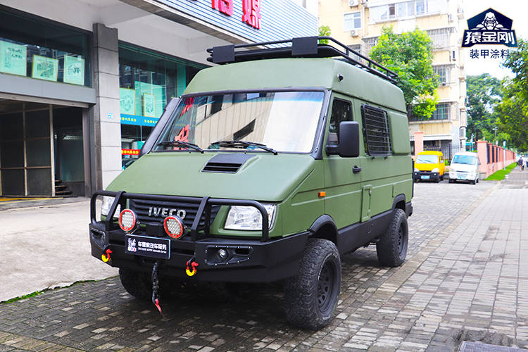 依维柯得意车身防护改装喷涂猿金刚车身防爆装甲涂层提升防护性能