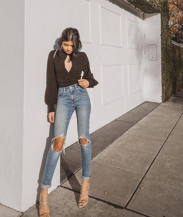 胸部|显胸装是高手级别的穿搭,关晓彤一试果然诱人,吸睛时髦适合夏日