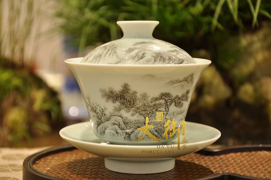 怎么挑选好的陶瓷茶具 acae451d559e40b081484f244e11686b.jpeg