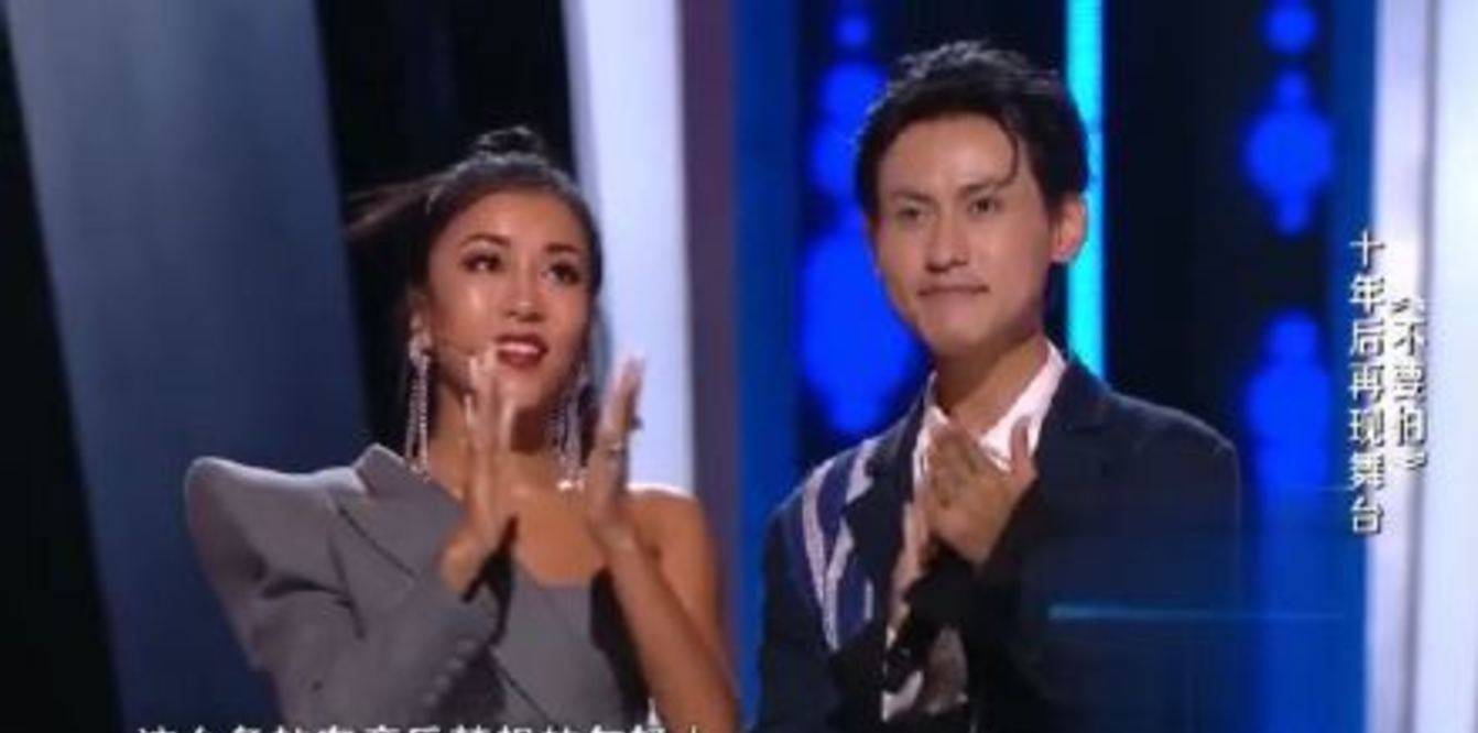 亮点|《好声音》首播夺冠：导师太多被质疑，粤语歌手伍珂玥成最大亮点？