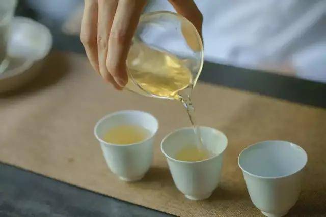 人体|茶情丨夏天喝茶指南，请收好