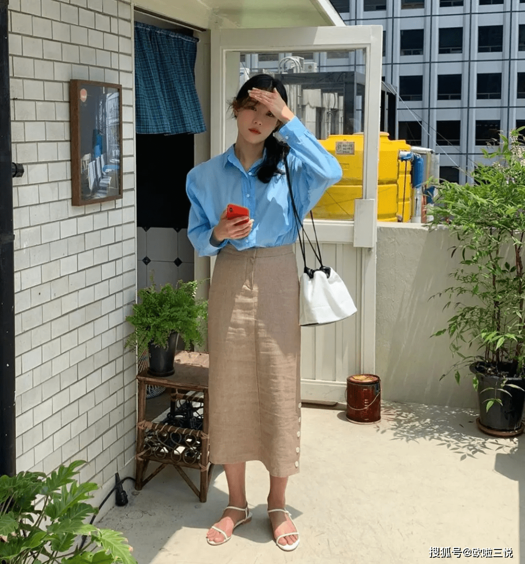 拖鞋|夏天最好看的3款拖鞋穿搭