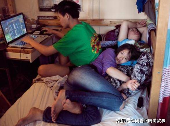 “蜗居”于美国的华人：男女混住，毫无私隐，为何依然不愿回国