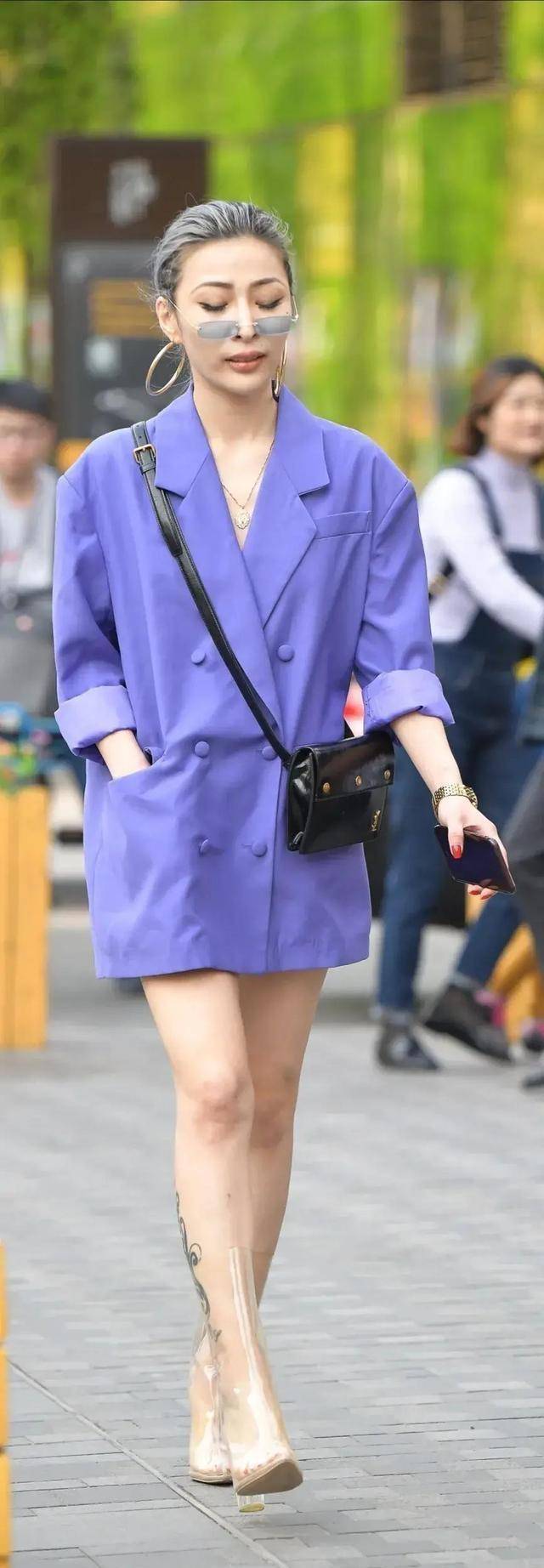 整体|高贵典雅的连衣裙穿搭整体感非常优雅，展示傲娇的体态，清澈甜美