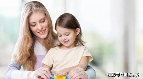 家长|接孩子放学回家时，多数父母可能问这些问题，怪不得娃不愿上学