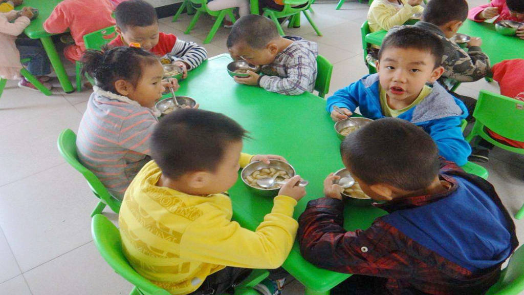 因为|孩子3岁就要上幼儿园吗？若入学时间不对，孩子遭罪大人受累