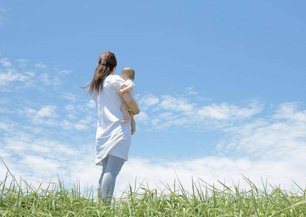 芭蕾|唤醒妈妈的美，三款时尚好穿的平底鞋，解锁妈妈的美！