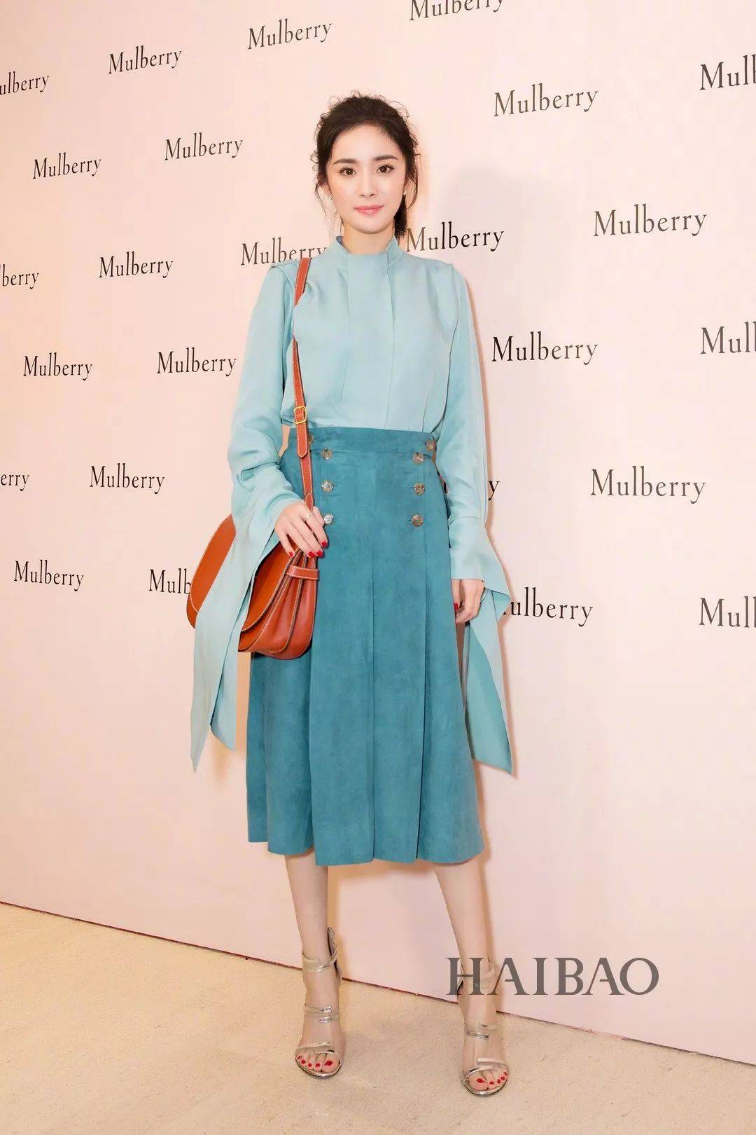 赵佳丽|早秋最时髦的衬衫，你get了几件？