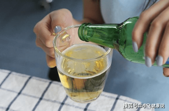 因为|红酒、白葡萄酒或啤酒对肝脏的伤害最大？很多人都错了！