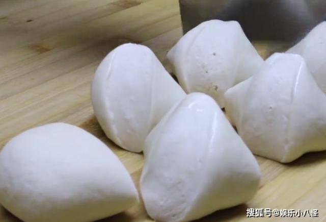 长条|懒人福利来了，老左教你2分钟做好早餐，柔软筋道又解馋，香