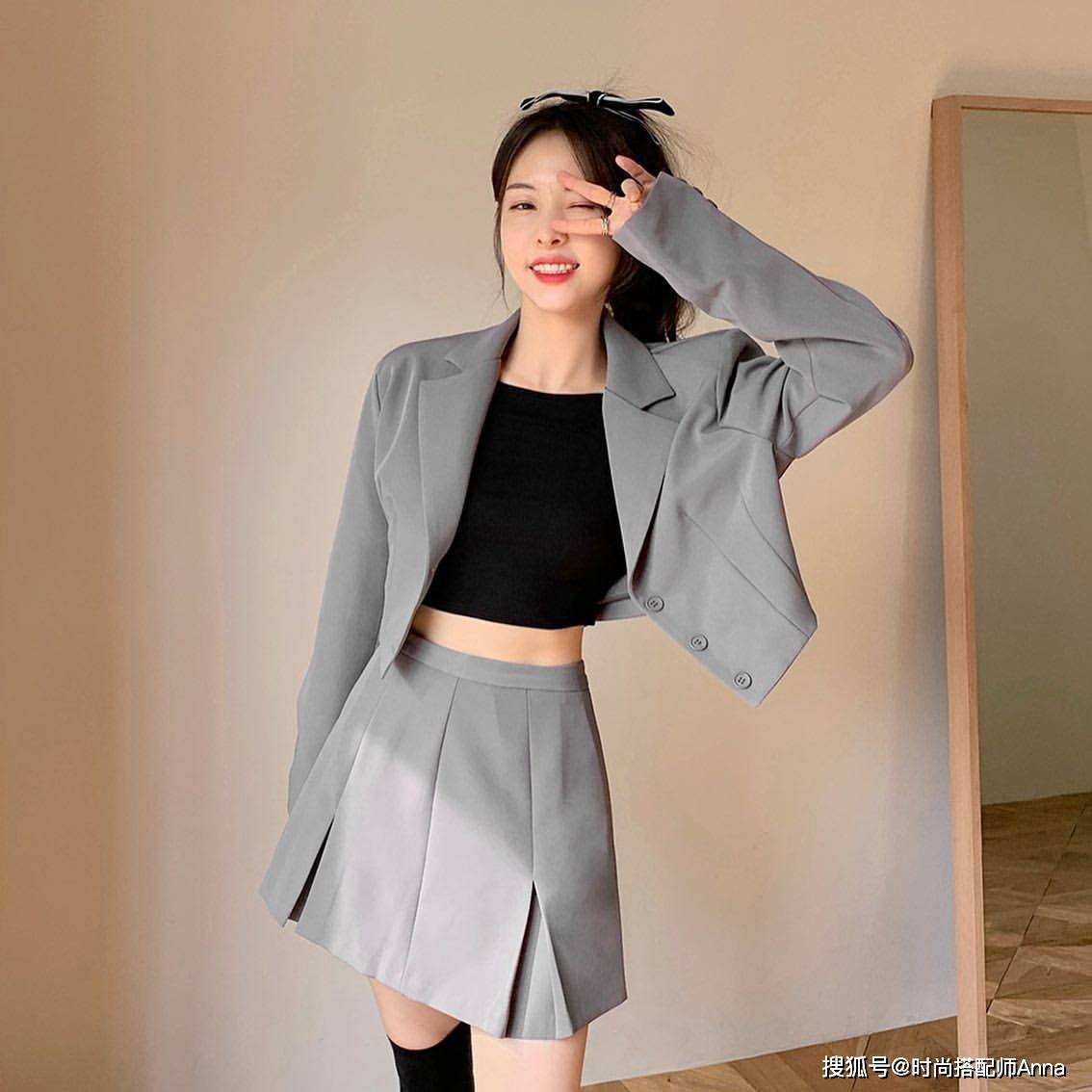 短裙|没有小裙子的夏天是不完整的，清新减龄显腿细，秒变撩人腿精女孩