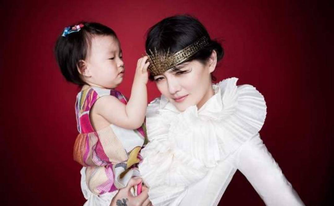 因为|37岁应采儿怀二胎8个月：高龄产妇的心酸，你根本想象不到！