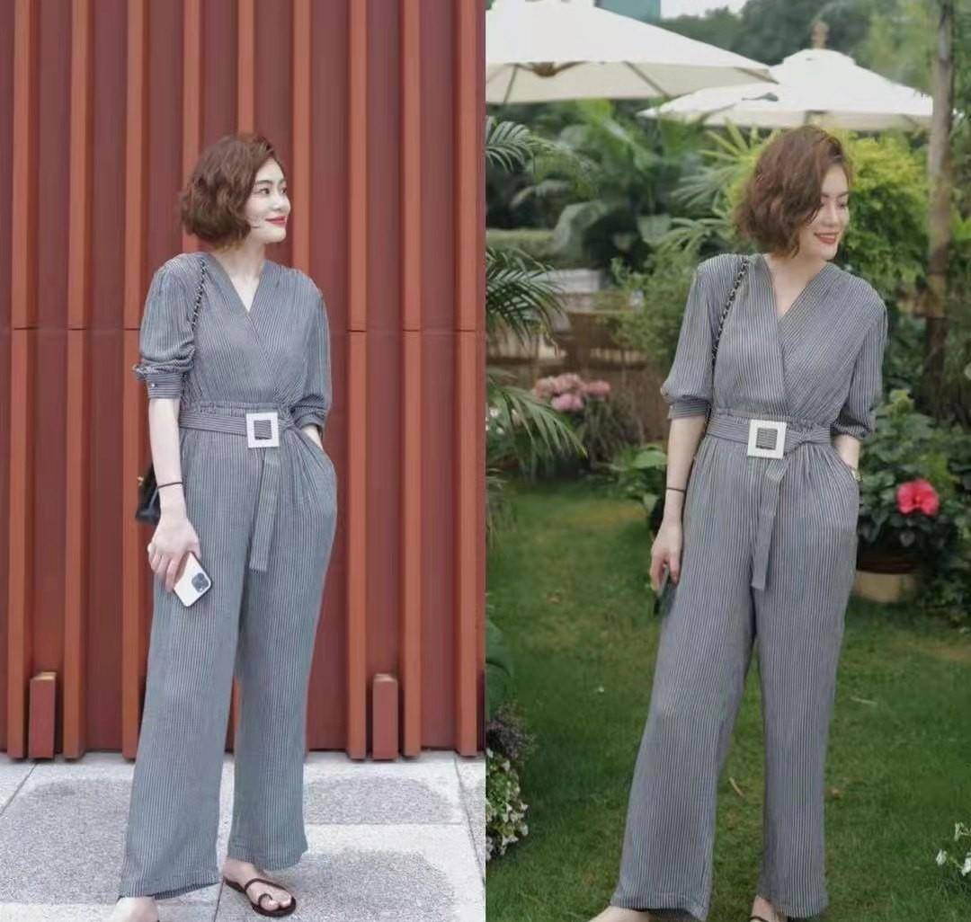 连体|真正见过世面的女人，从不穿花哨衣服，普通人照着也能穿出高级感