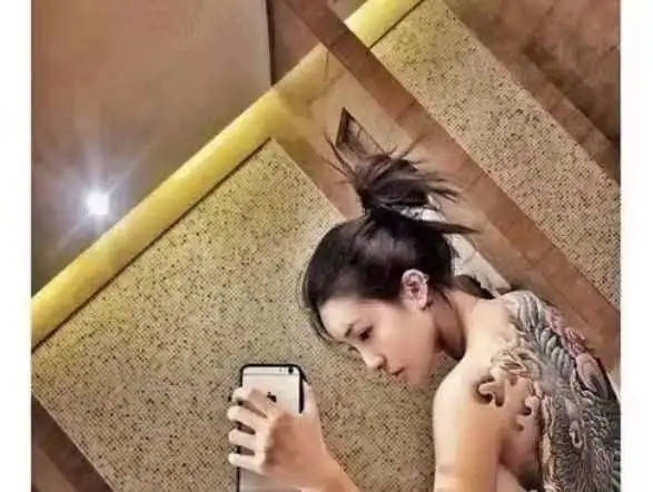 the9,硬糖少女303和into1同台,同为选秀出身,如今境遇却大不同_资源