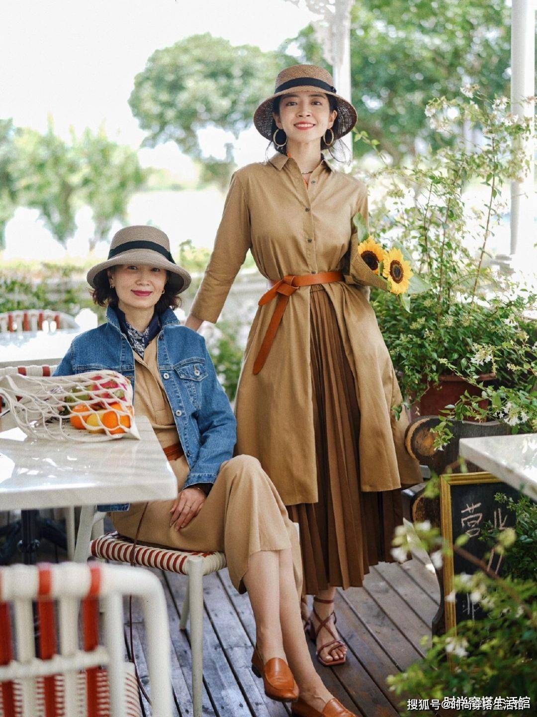 色彩|50岁之后不想穿出乡村大妈感，瞧瞧三木妈妈的时尚穿搭，时髦优雅