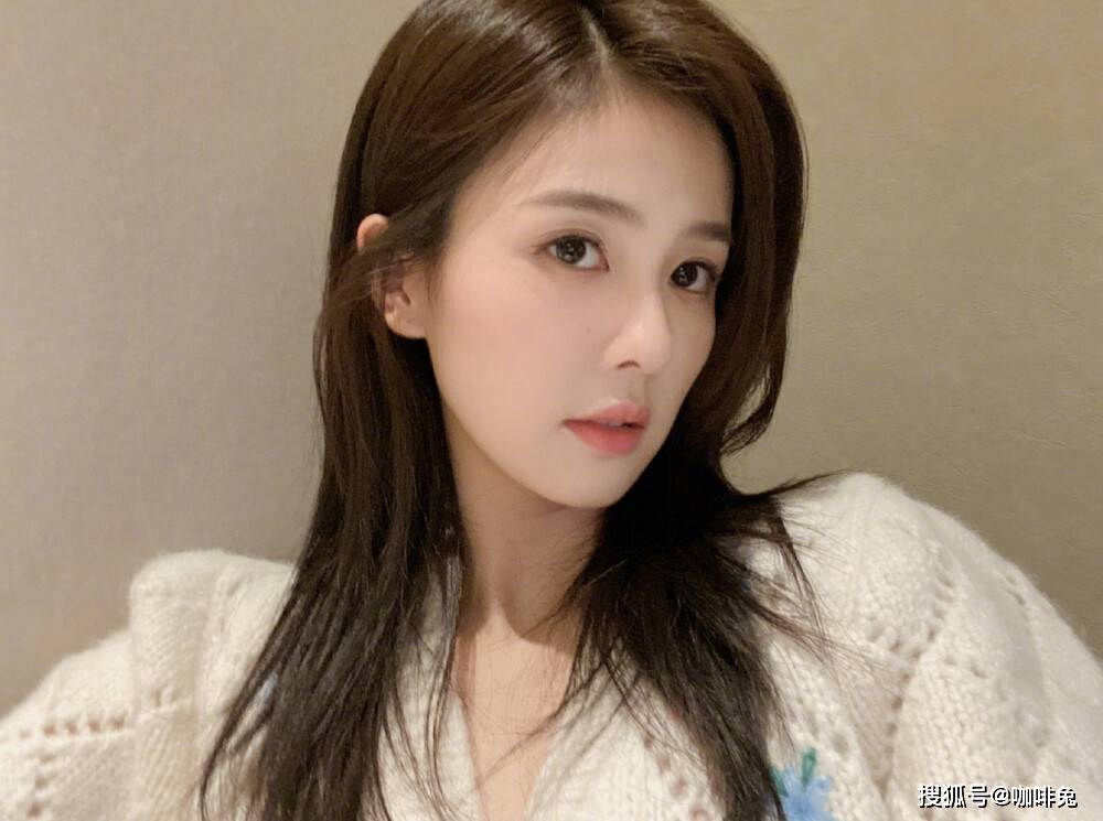 魅力|演员白鹿，时尚穿搭有气质，文艺清新又魅力无限，尽显女神风范
